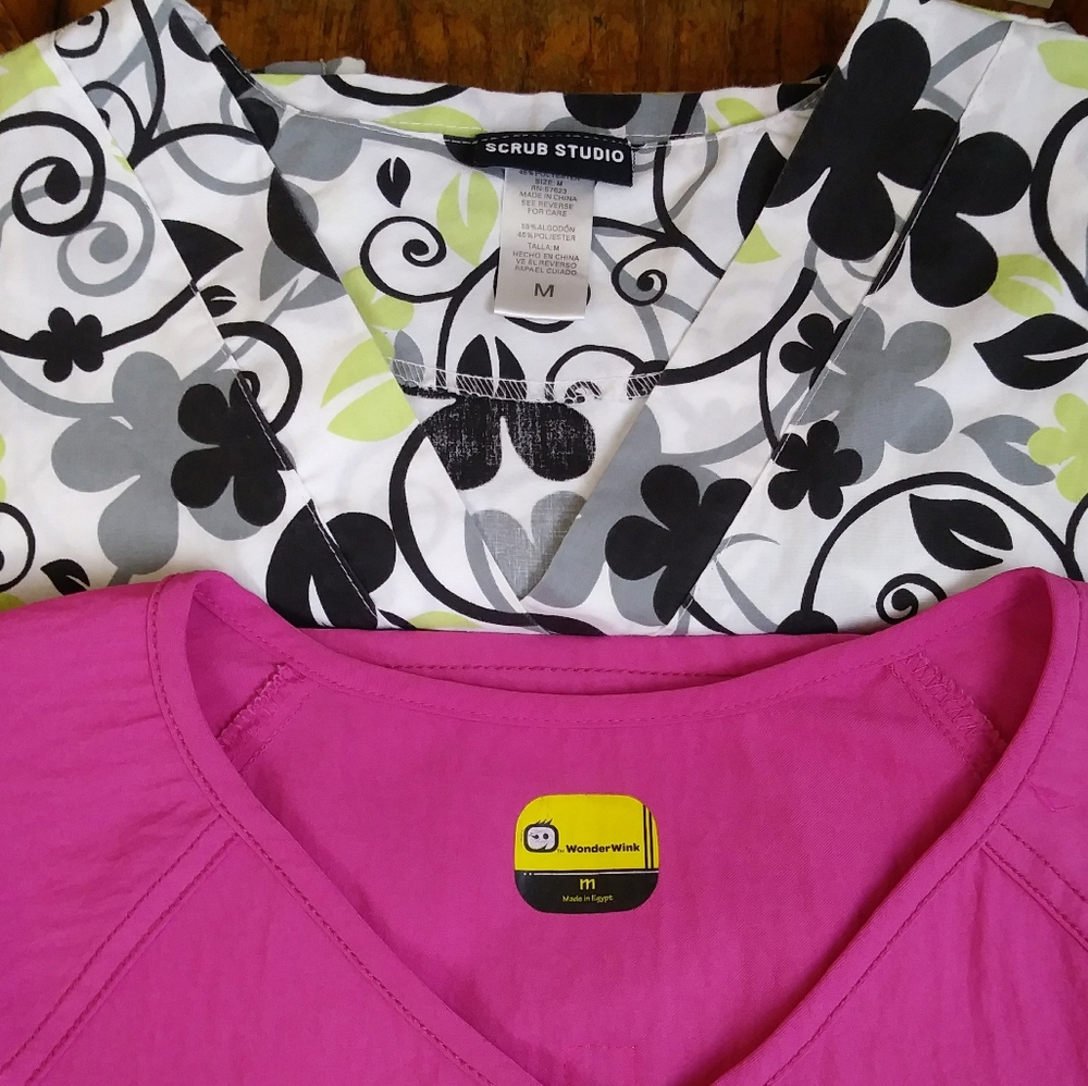 Lot of 2 - Scrub Tops - Size Medium Pink Black